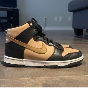Nike Women Black and Tan High-Top Sneakers